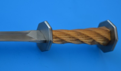  hexagonal dagger