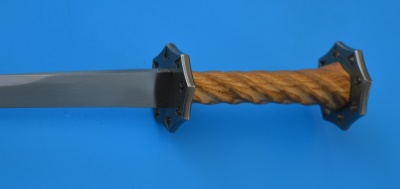 Hexagonal dagger