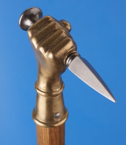 Dagger mace