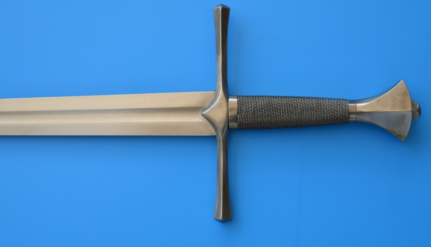 One hand sword