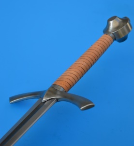 One hand sword