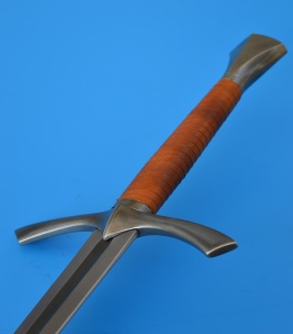 One hand sword