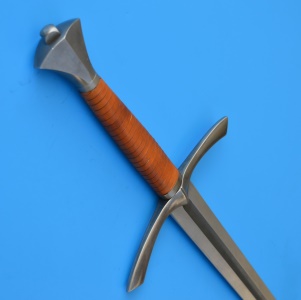 One hand sword