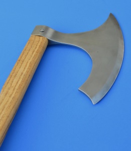 two-handed ax
