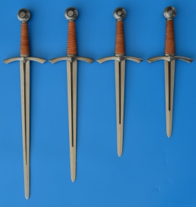  medieval quillon dagger